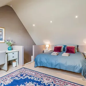 Huyze Clementine Apartment