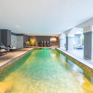 4* فندق فلوريس كاروس